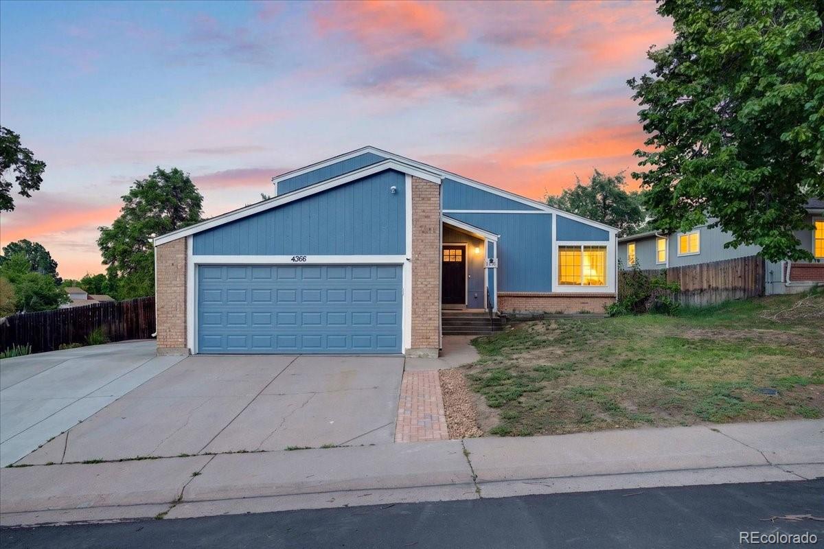 4366 S Dearborn Court