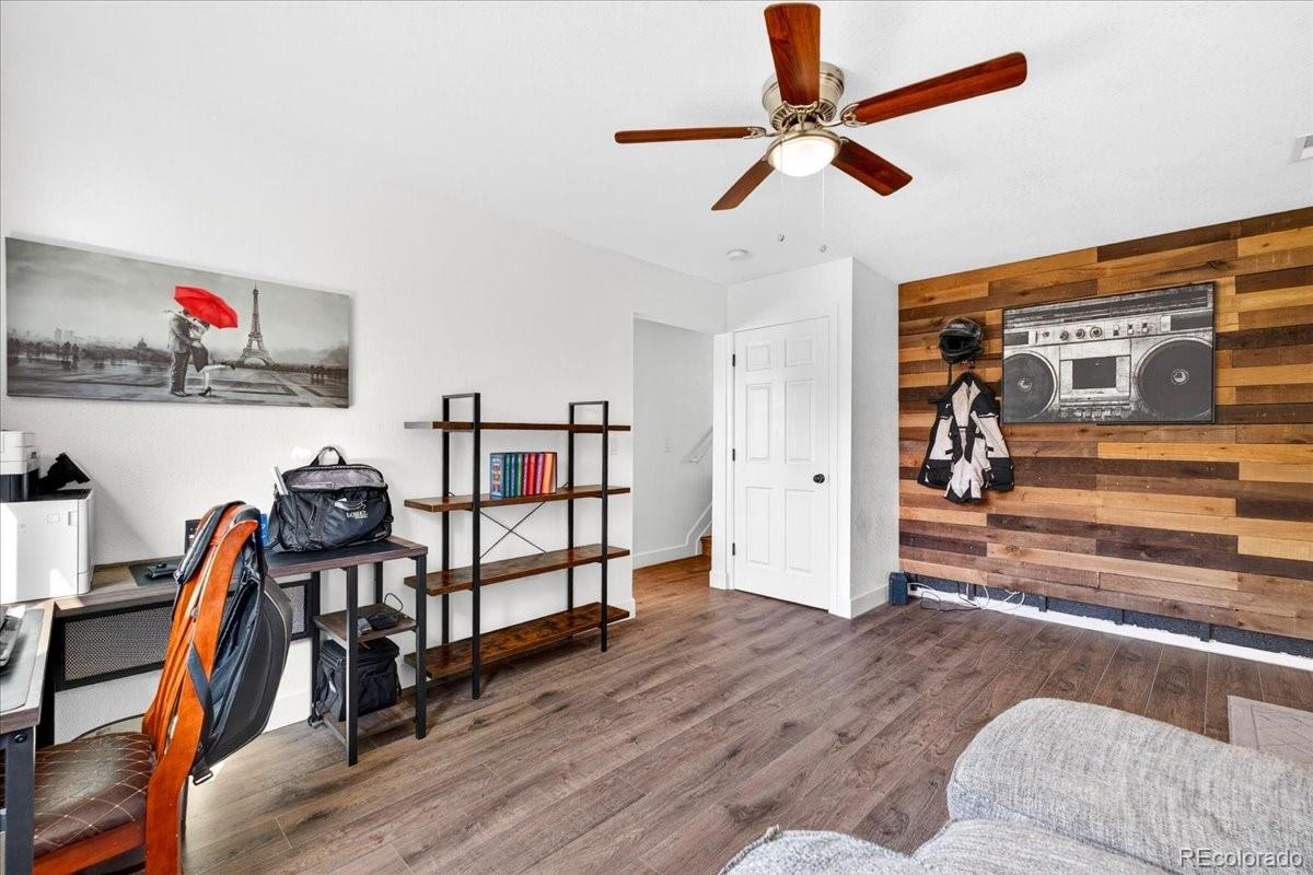4366 S Dearborn Court