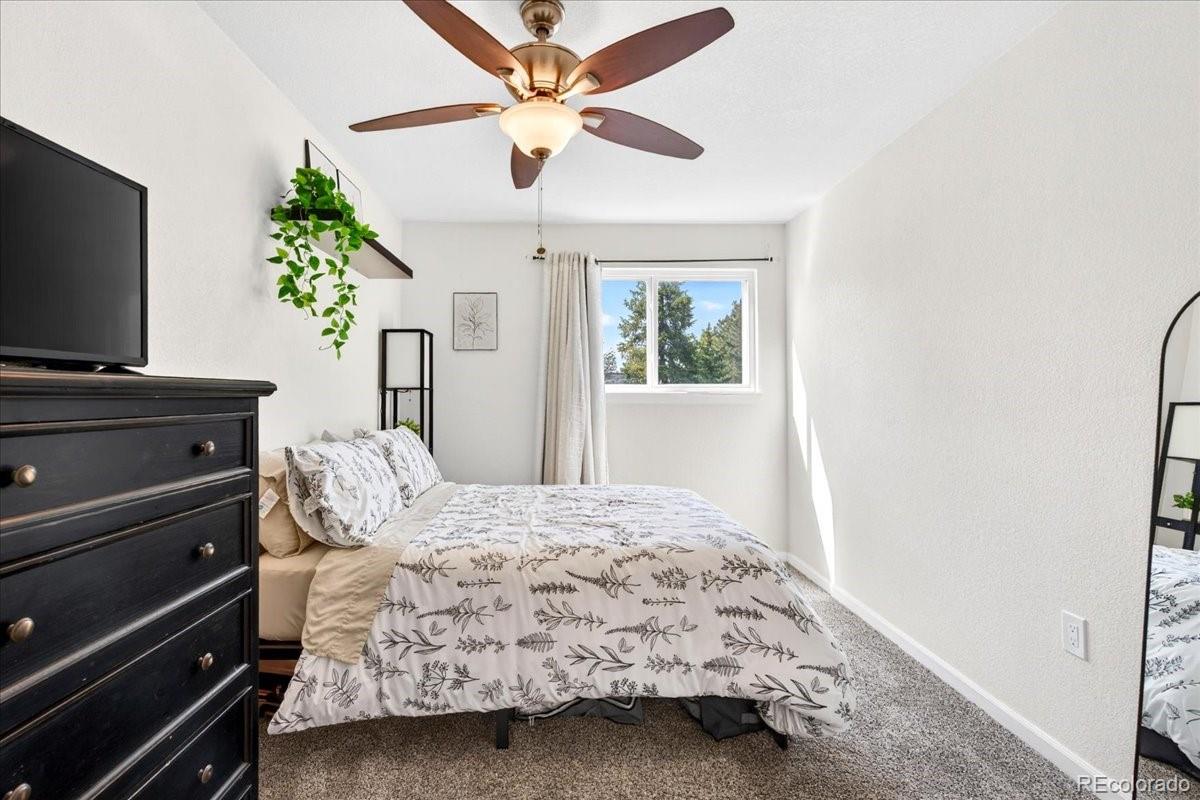4366 S Dearborn Court