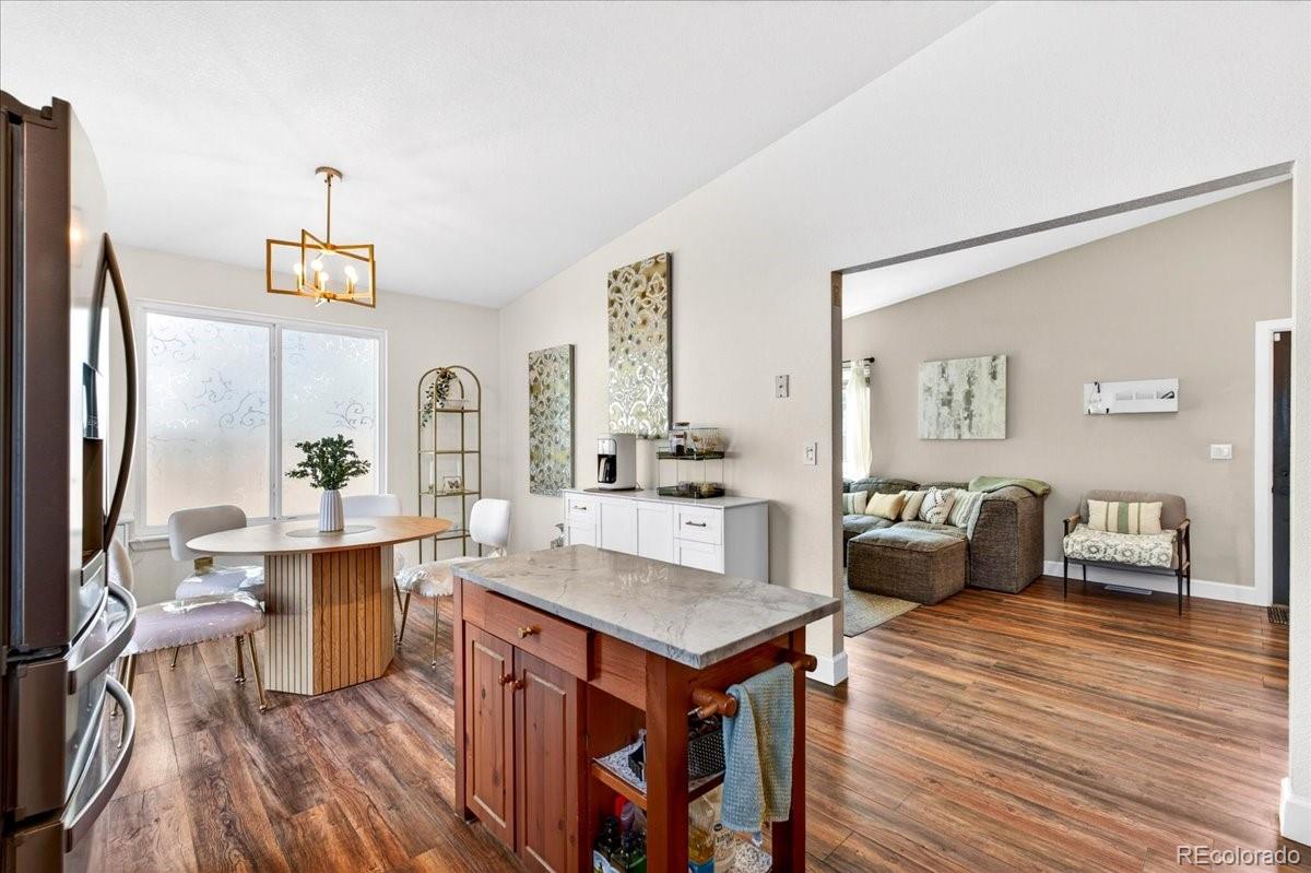 4366 S Dearborn Court