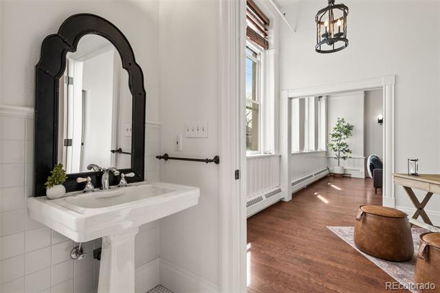 1140 Columbine Street Unit: 206