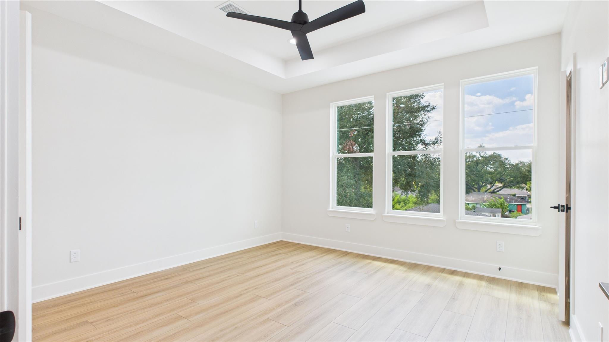 4506 Robertson