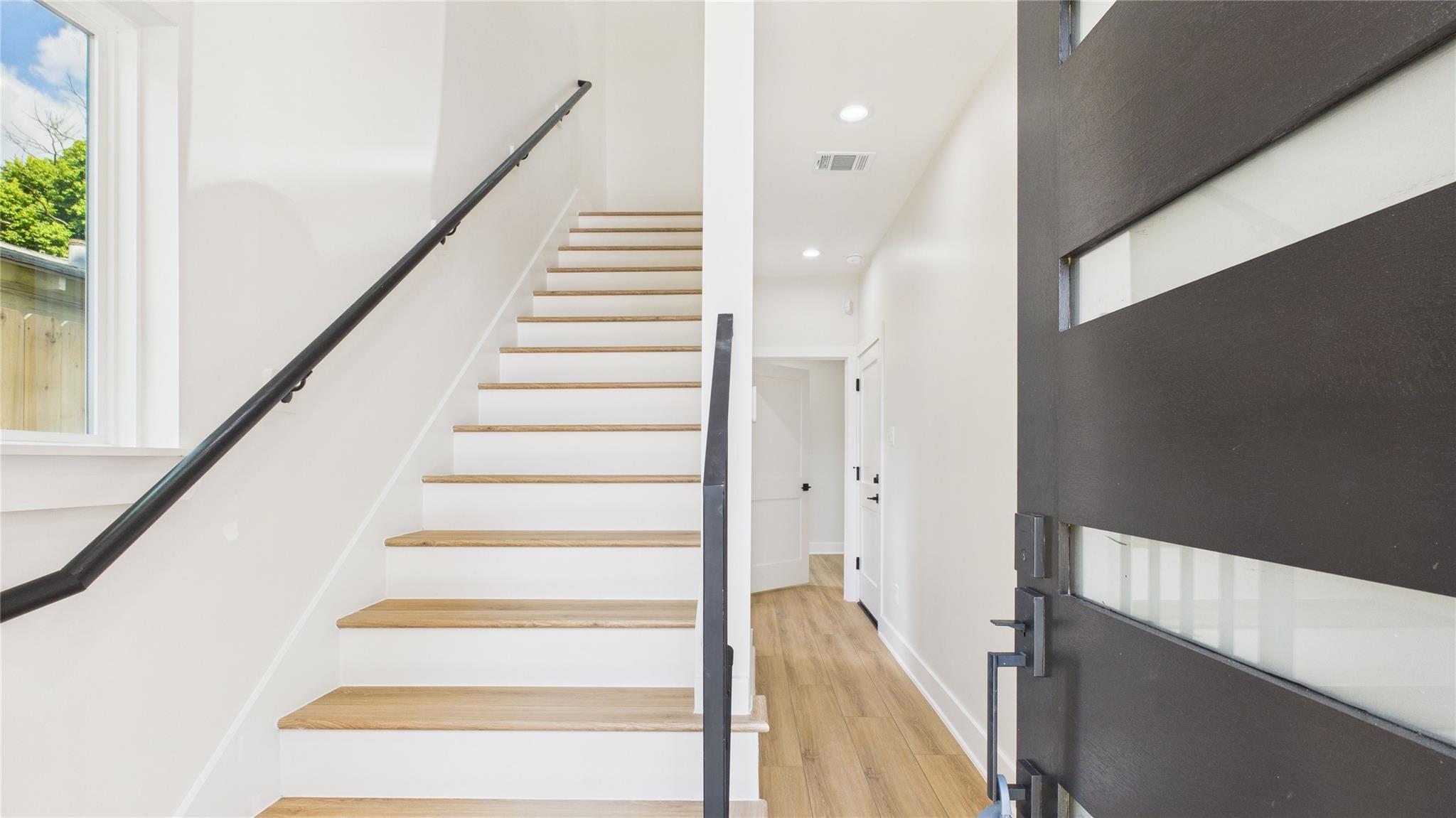 4506 Robertson