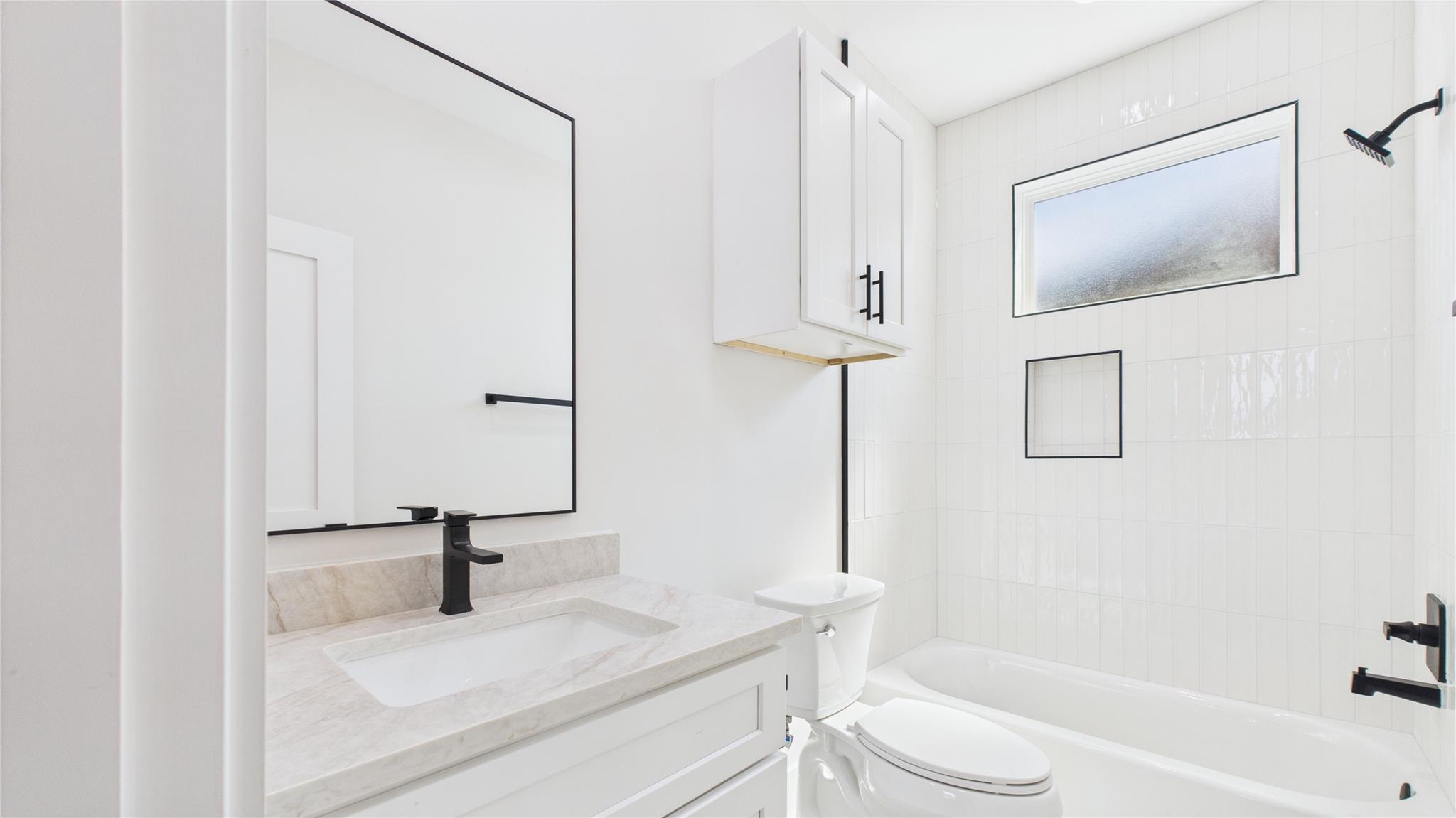 4506 Robertson