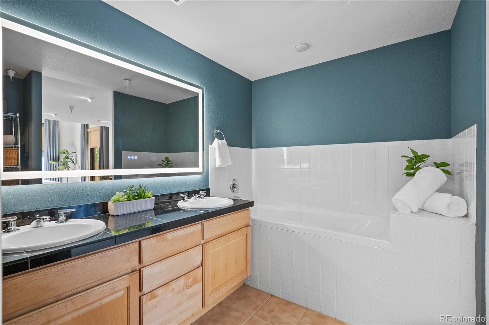 180 Cook Street Unit: 203