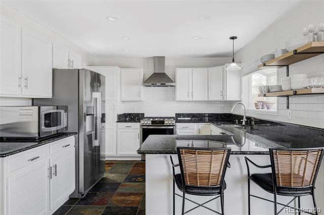 9257 Shadowglen Court