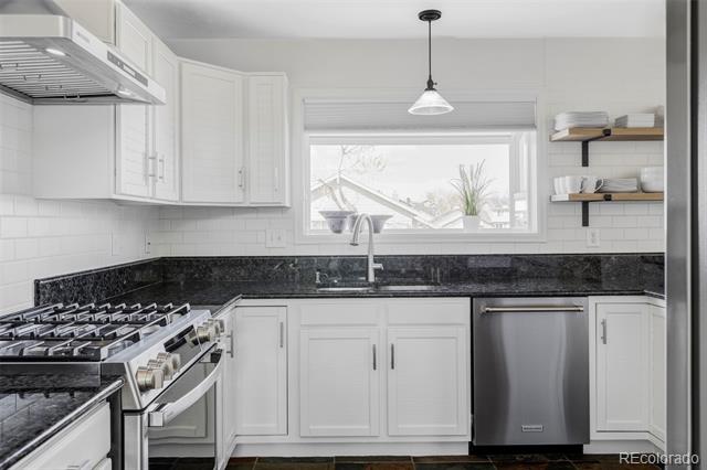 9257 Shadowglen Court