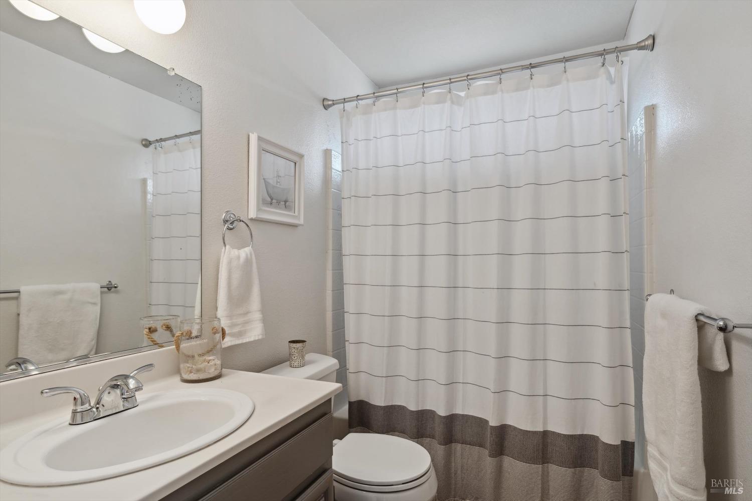 1125 El Macero Way