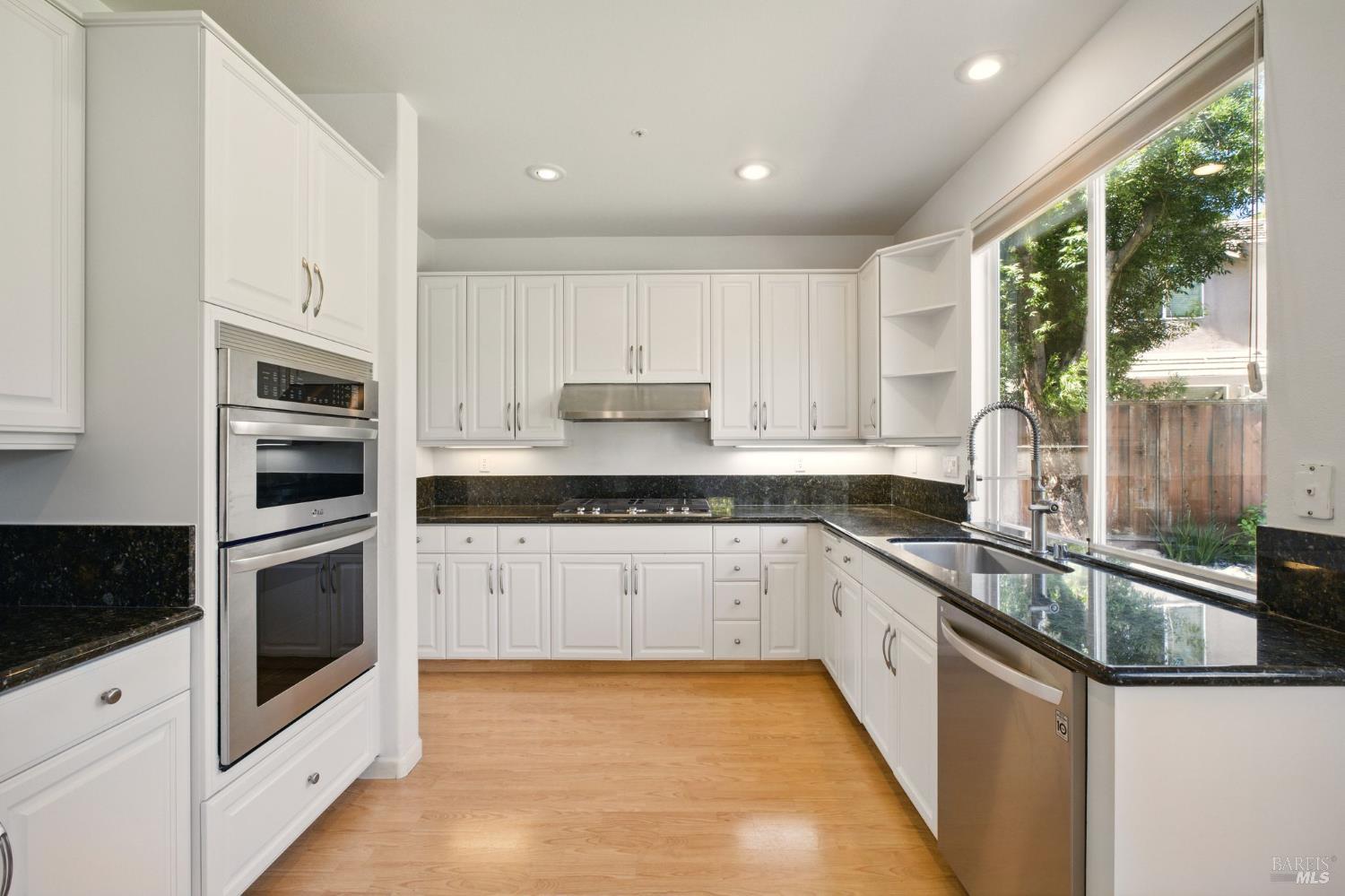 4234 Kingsford Drive