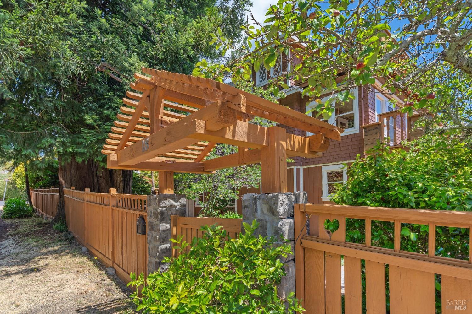 54 Mountain View Avenue