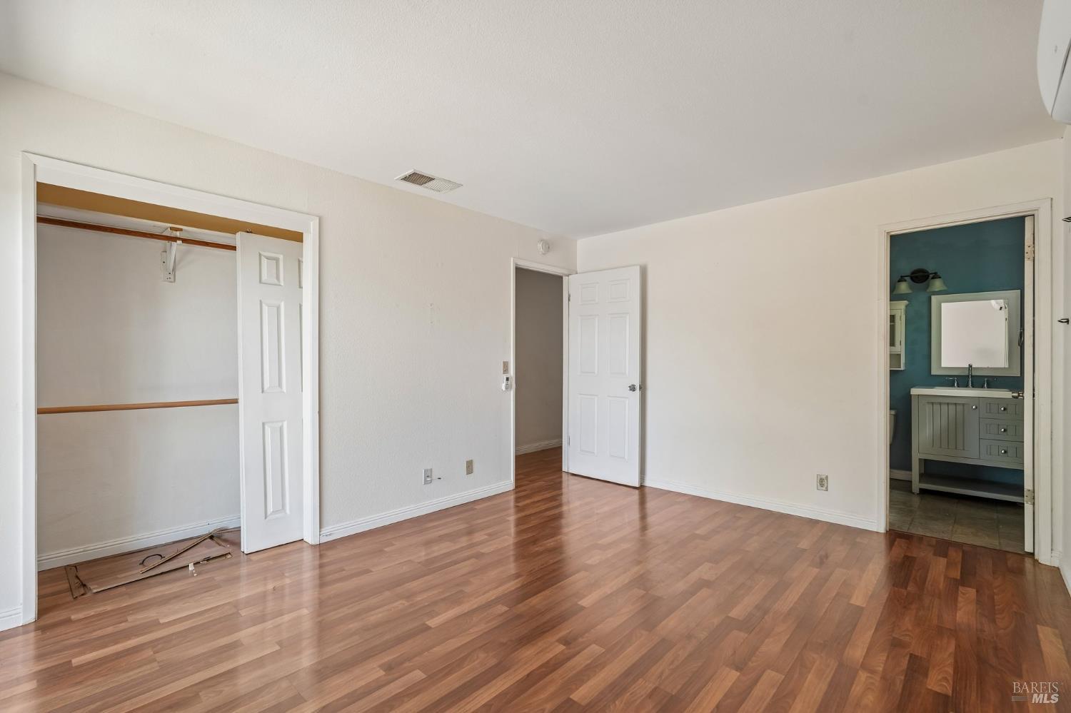 148 Columbia Drive