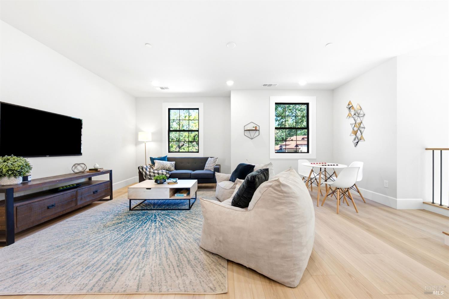 4008 Split Rail Court