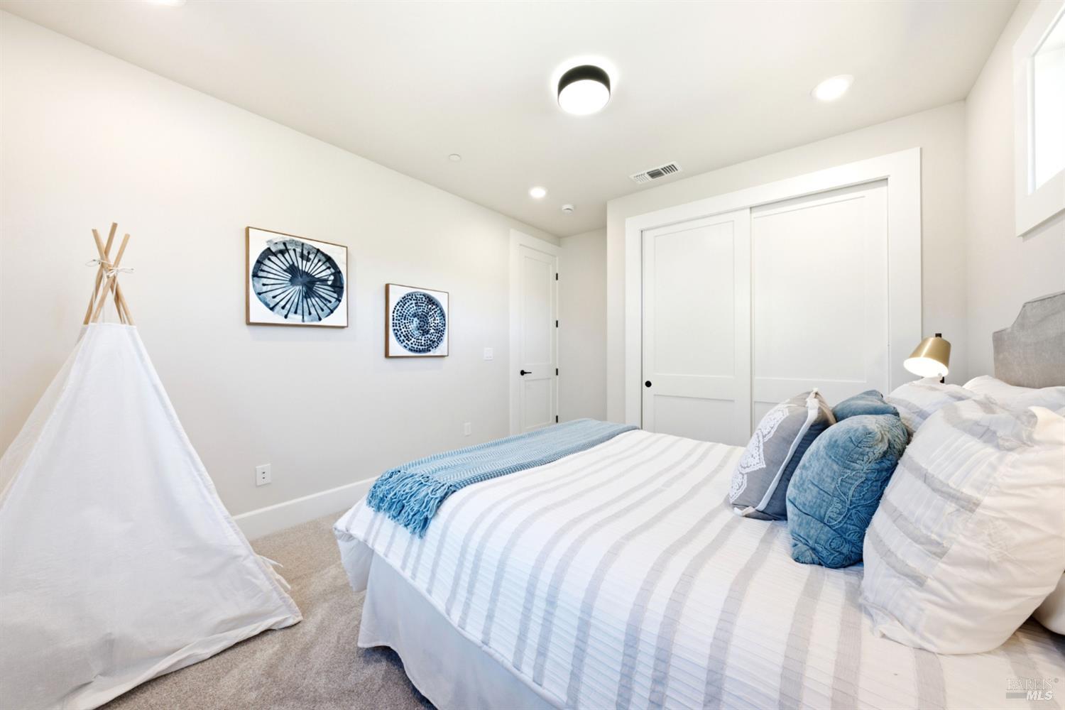 4008 Split Rail Court