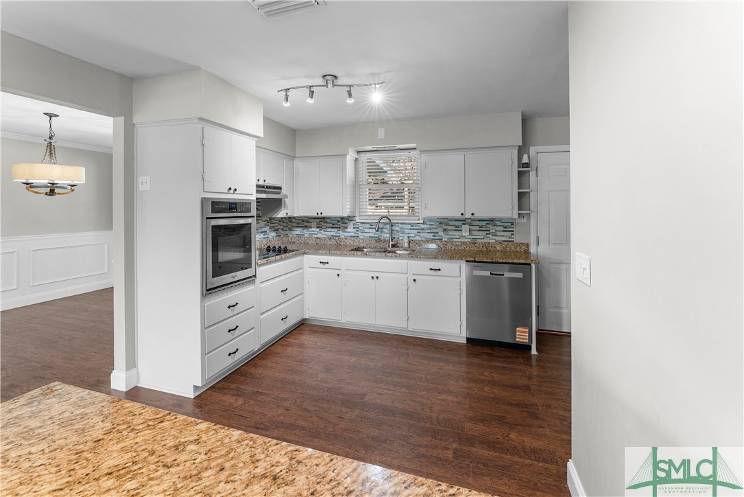 1120 Meridian Drive