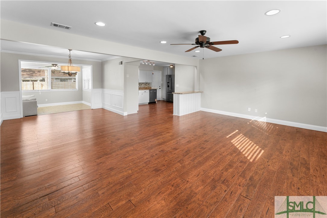 1120 Meridian Drive