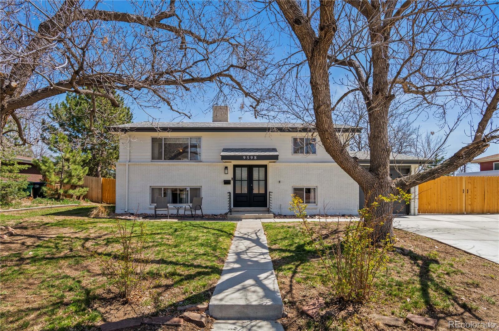 9598 Lou Drive