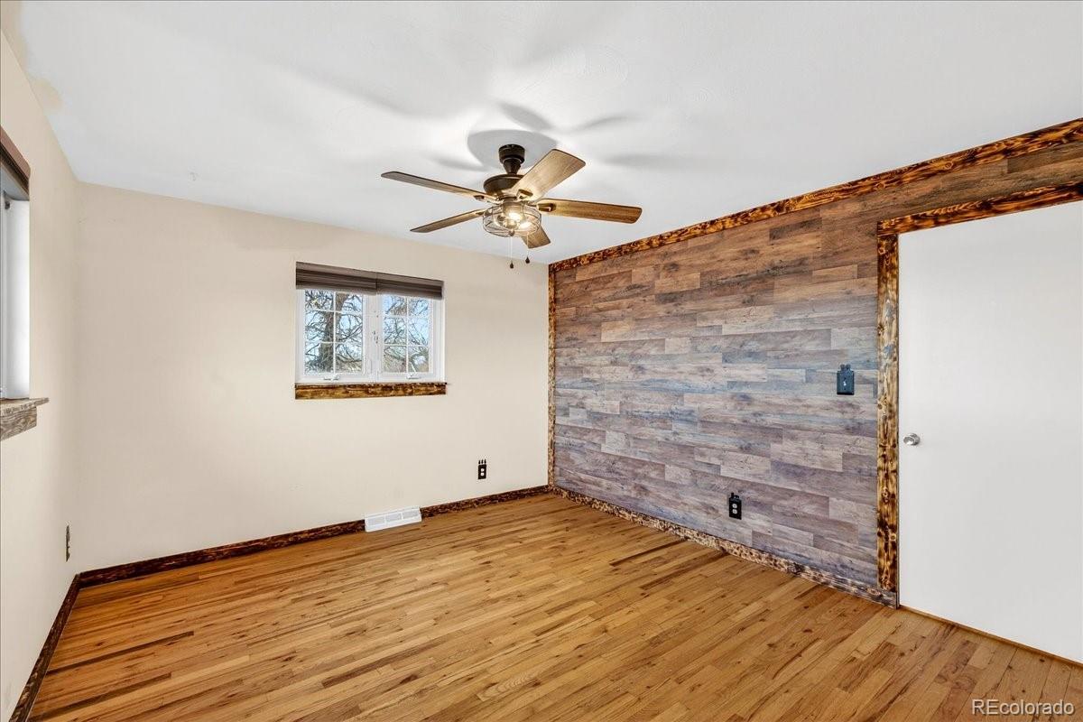 3161 Vantage Drive