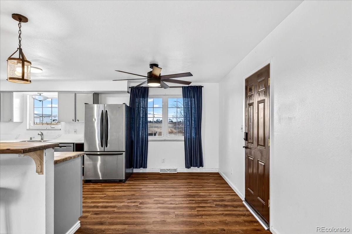 3161 Vantage Drive