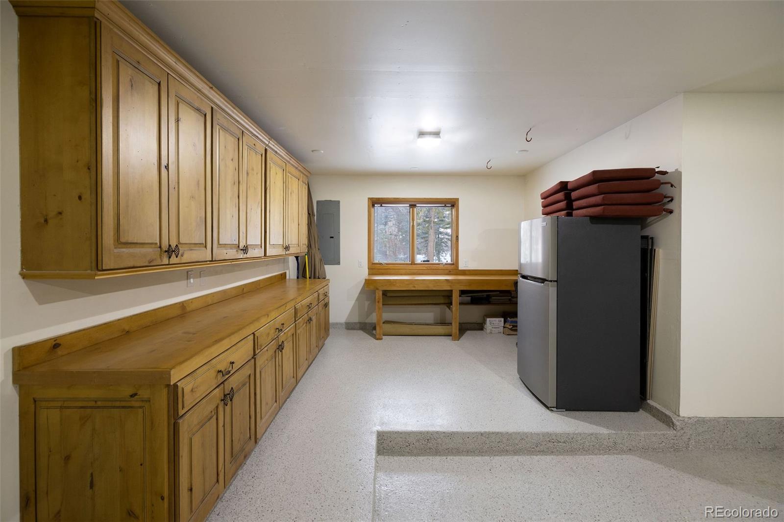 5148 Gore Circle