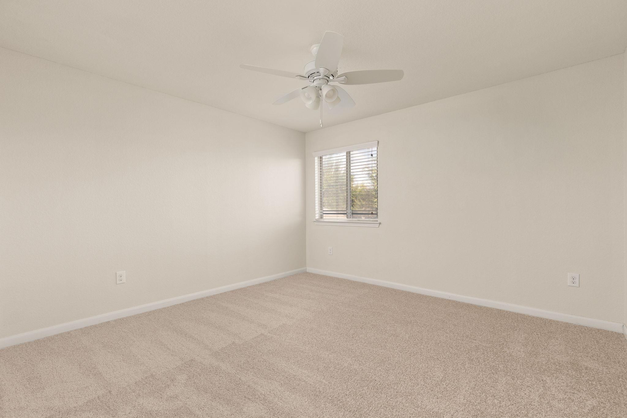 2400 Leonards PASS