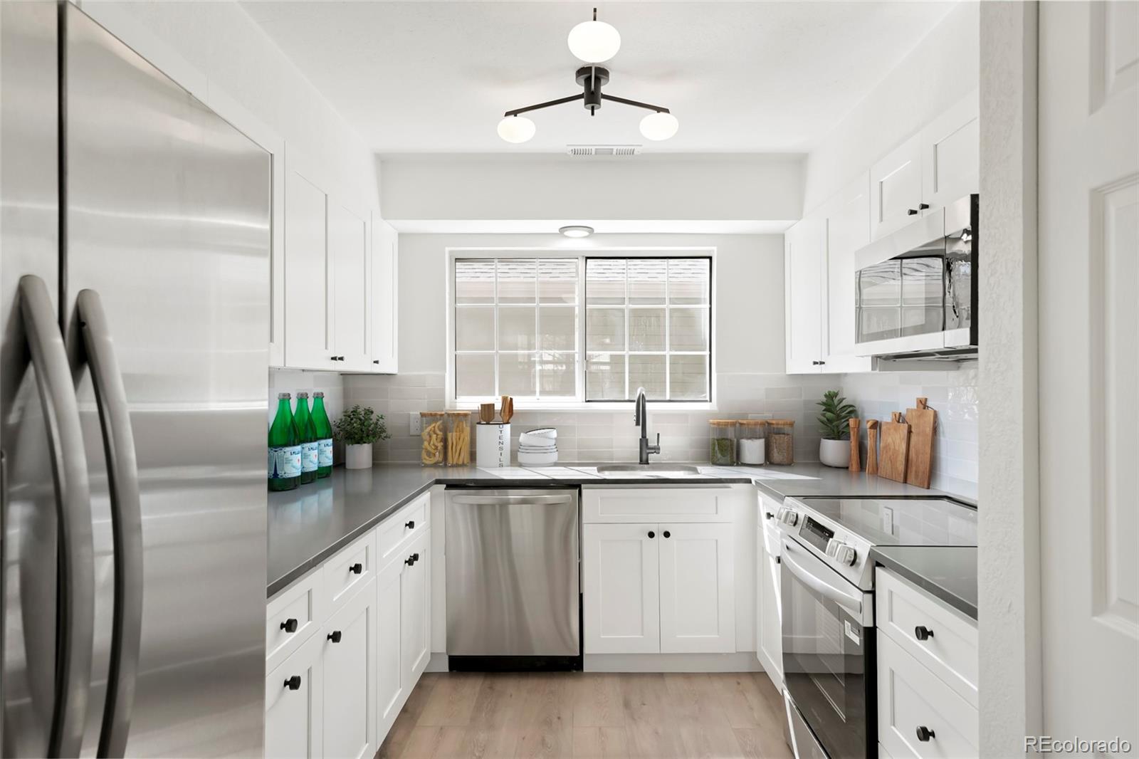 3415 S Ammons Street Unit: 6