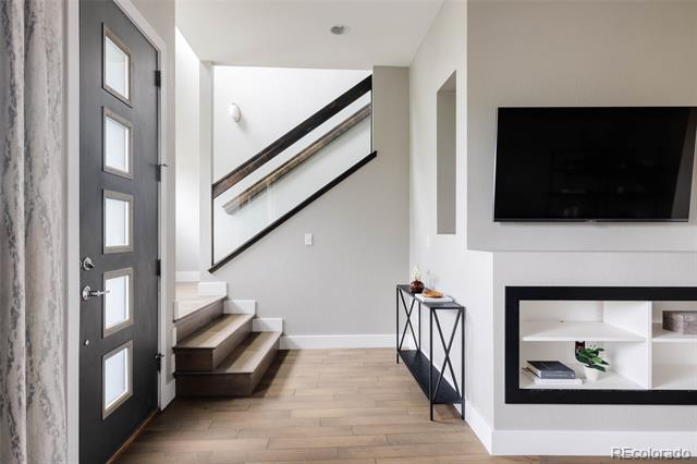 4988 Valentia Court