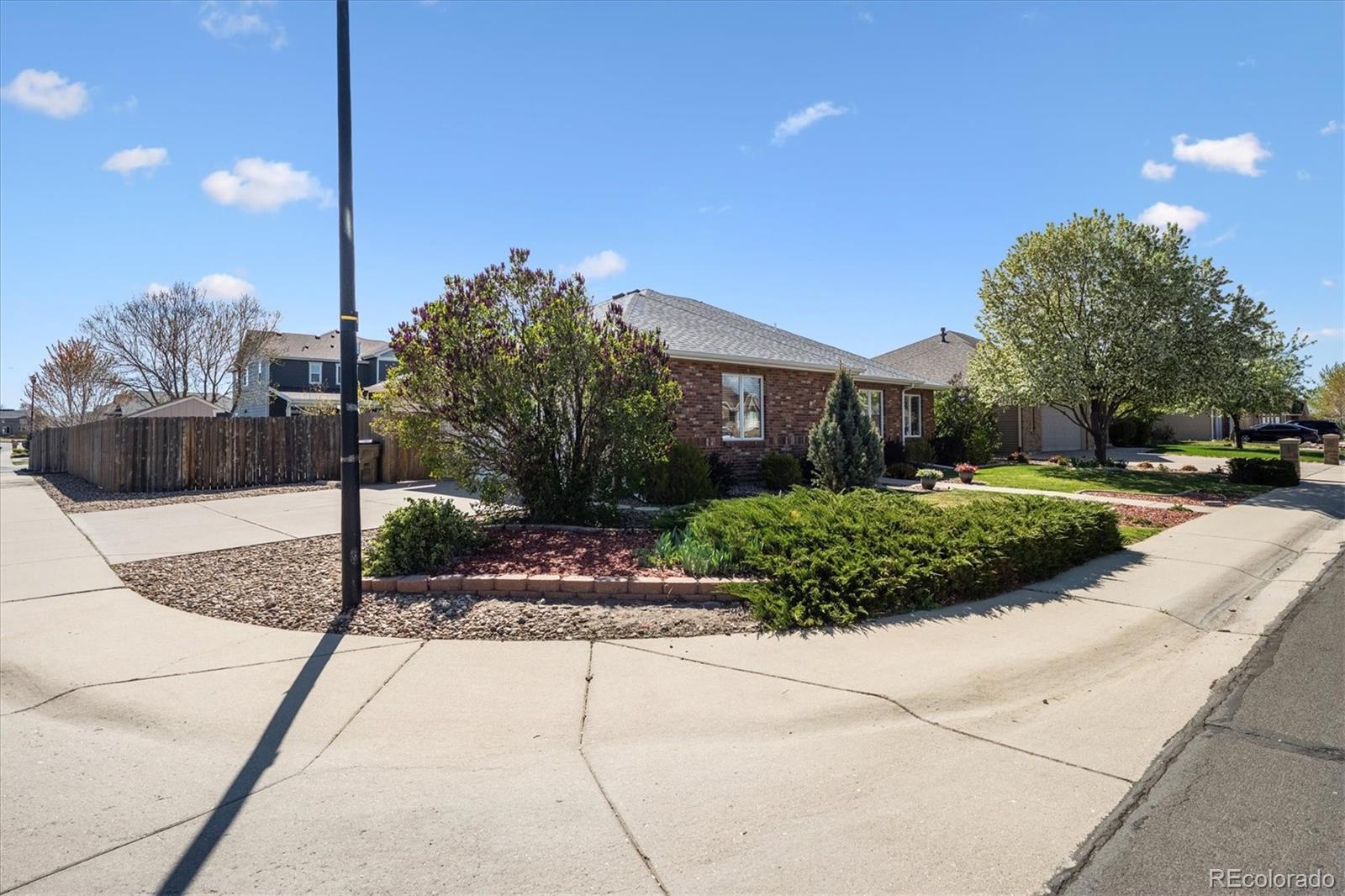 640 N 15th Avenue