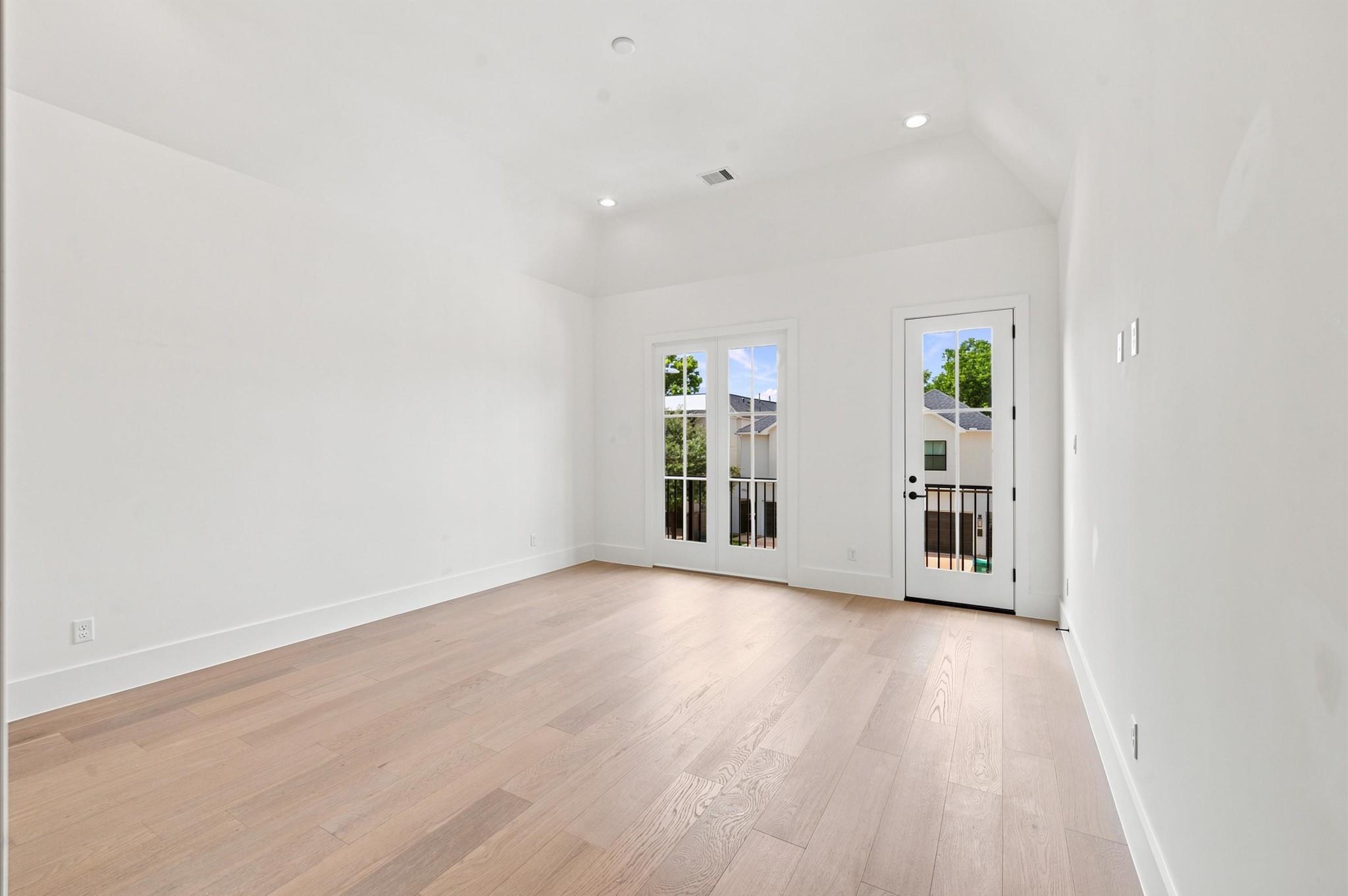 112 E 27th Street