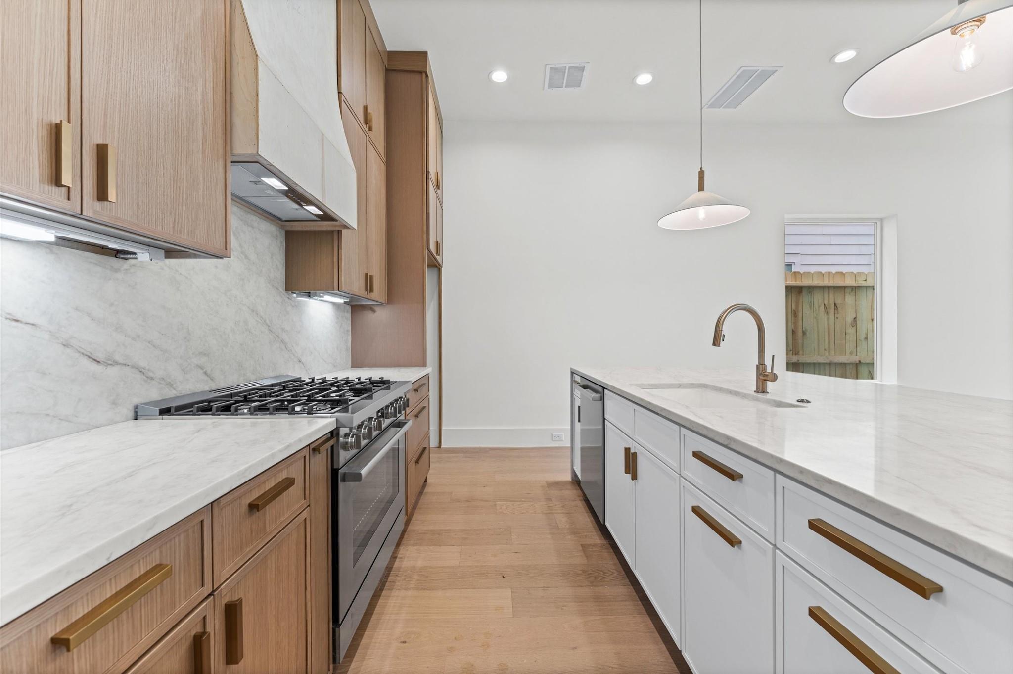 112 E 27th Street