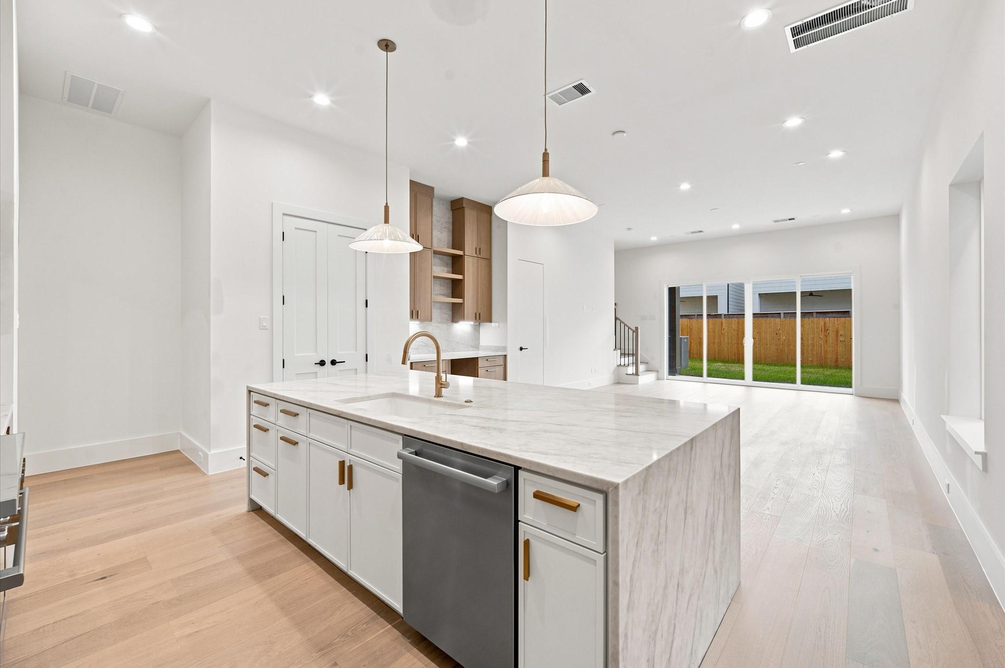 112 E 27th Street