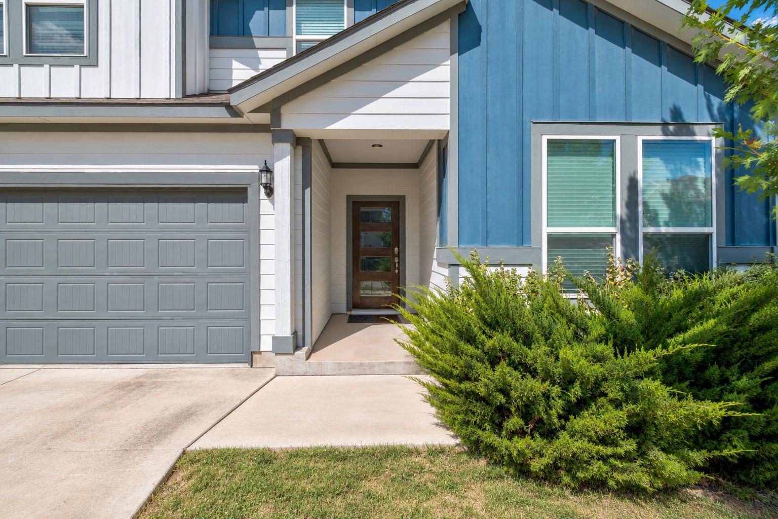 11920 Saddle Rock DR