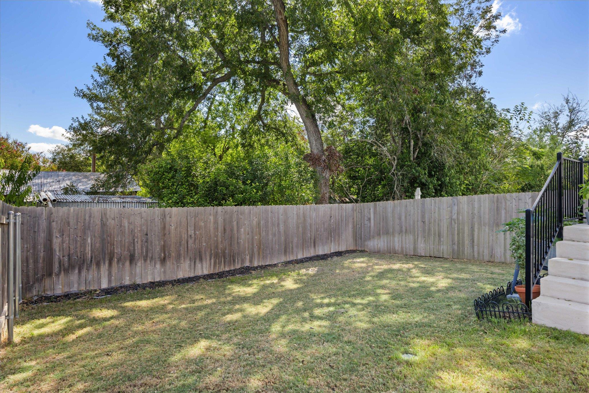 36 Trinity CIR