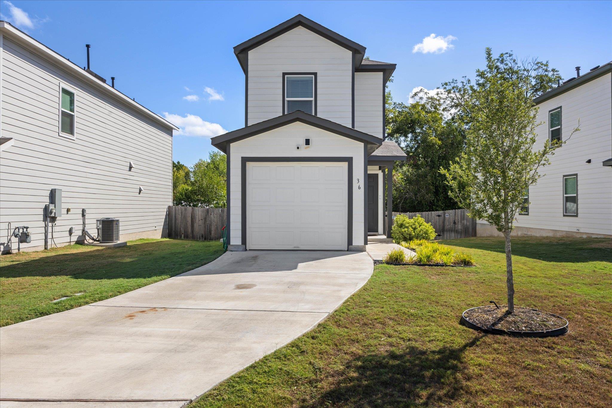 36 Trinity CIR