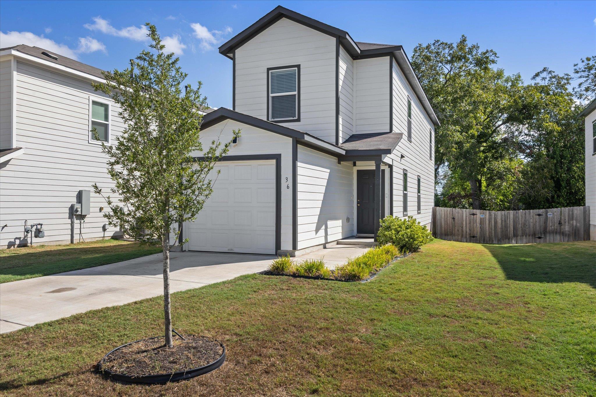 36 Trinity CIR