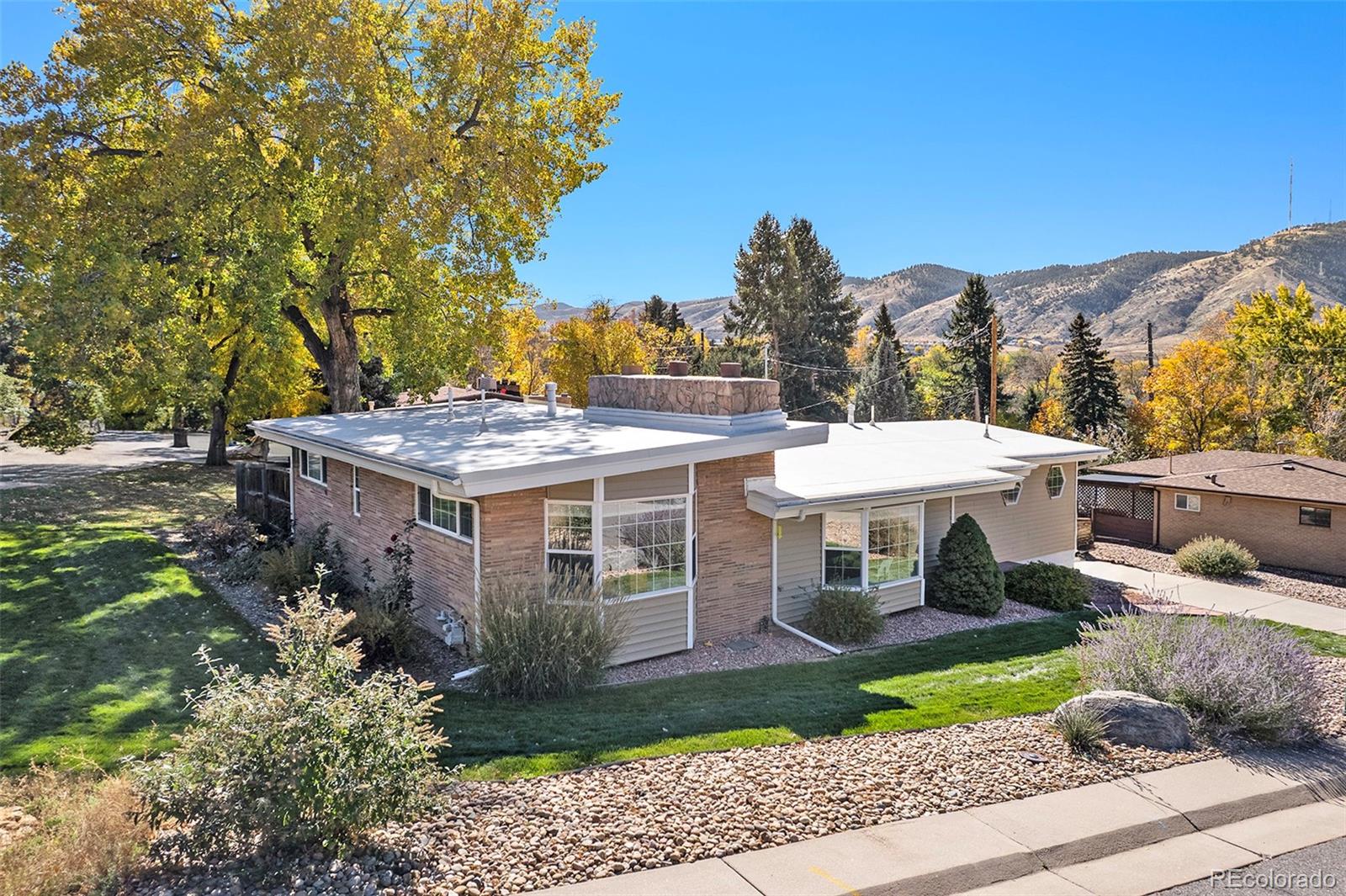 315 Lookout View Drive