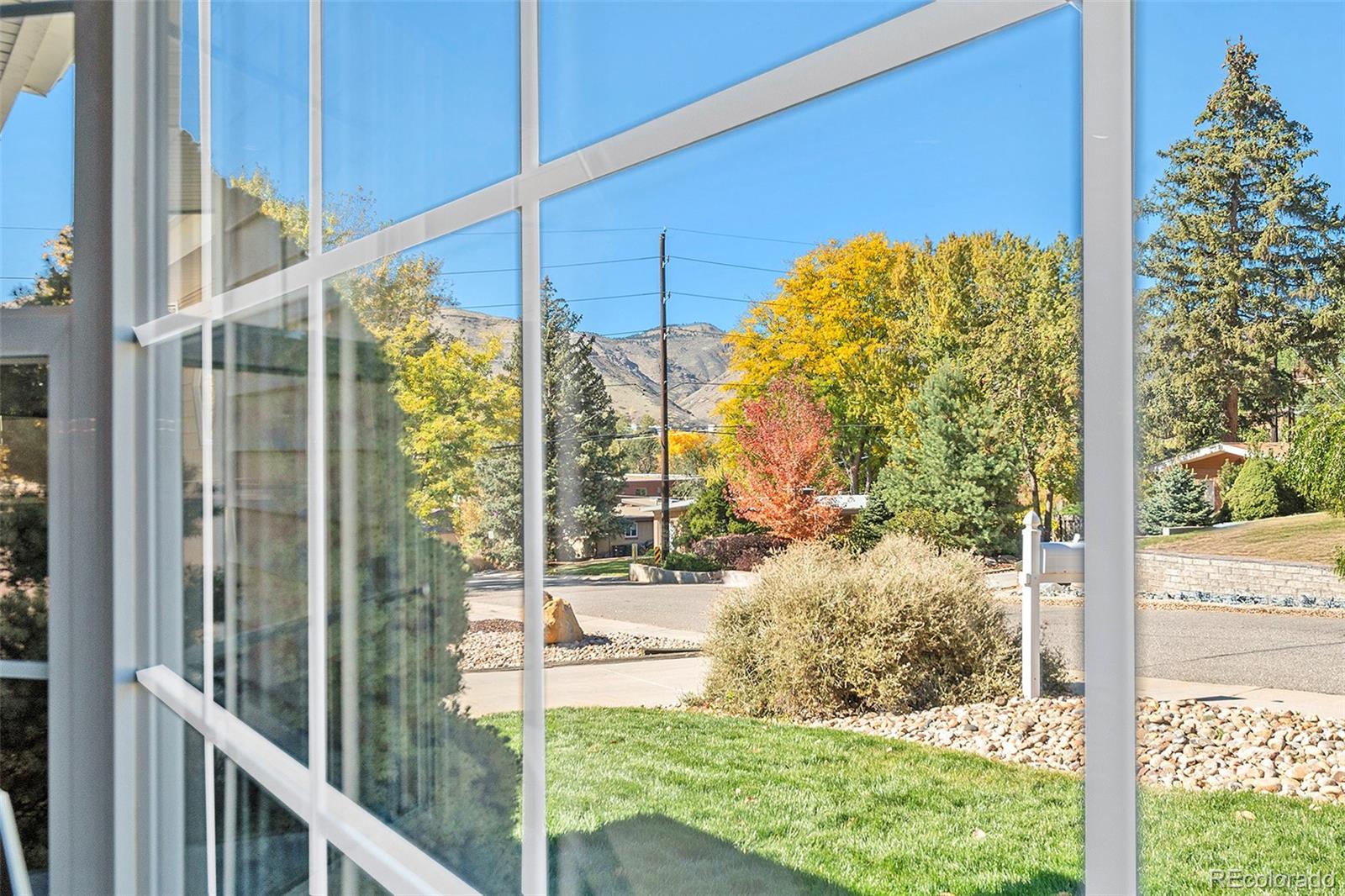 315 Lookout View Drive