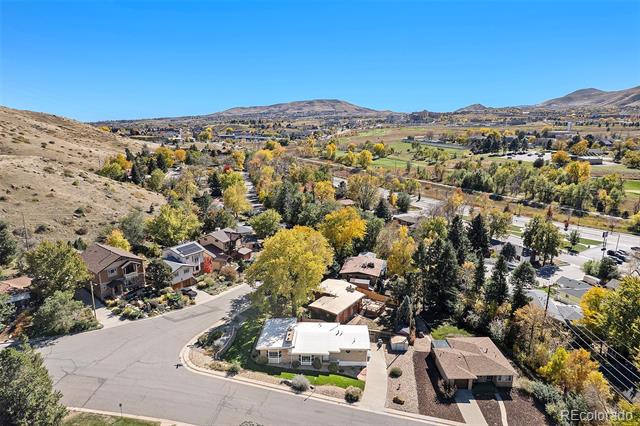 315 Lookout View Drive