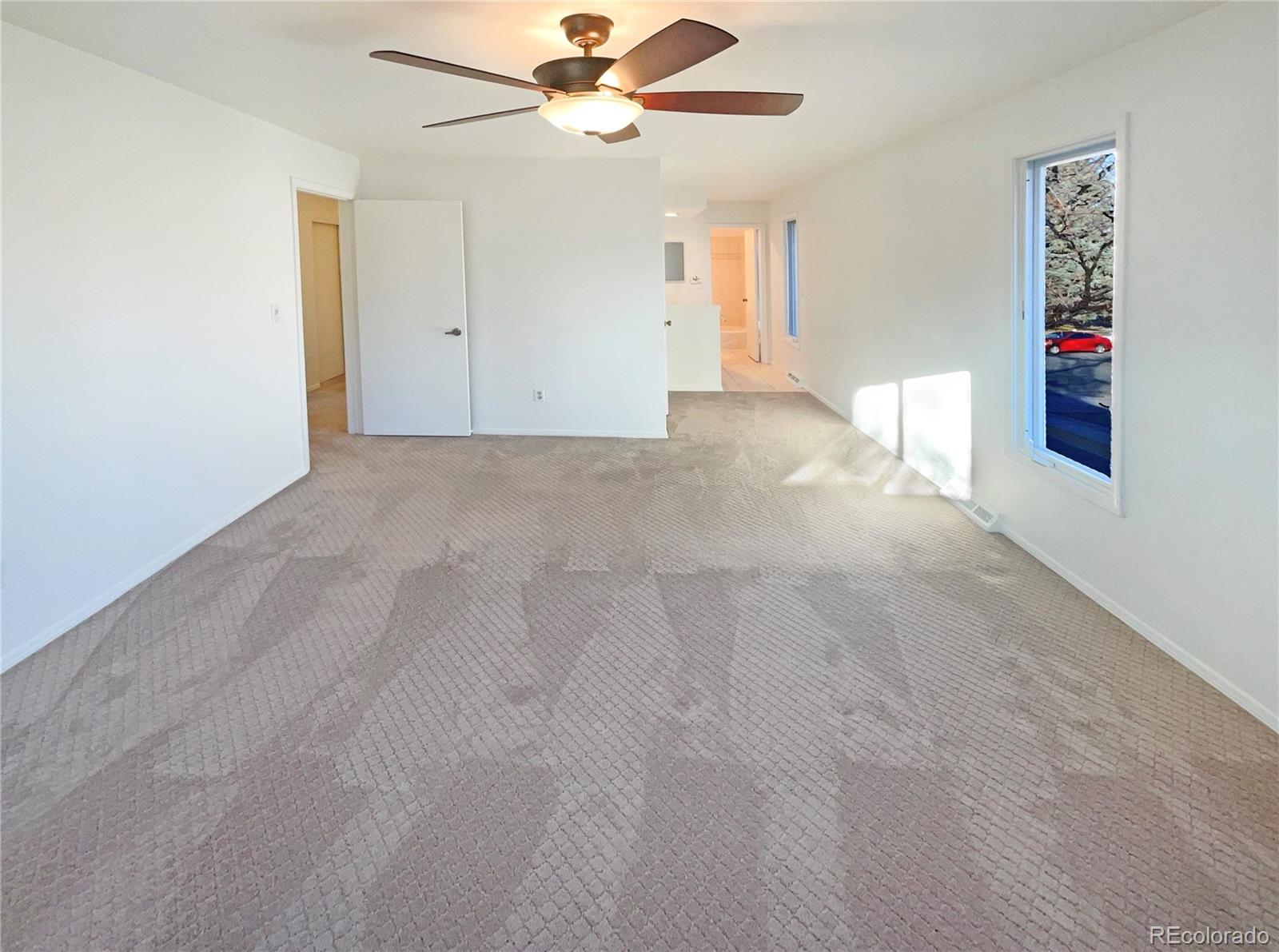 1703 S Moline Court