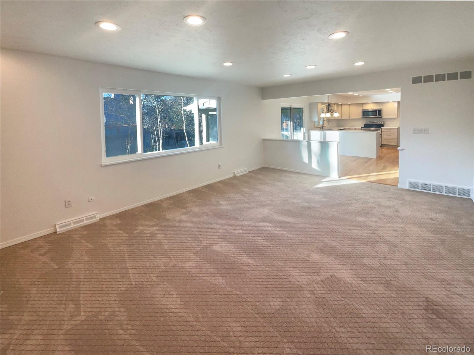 1703 S Moline Court