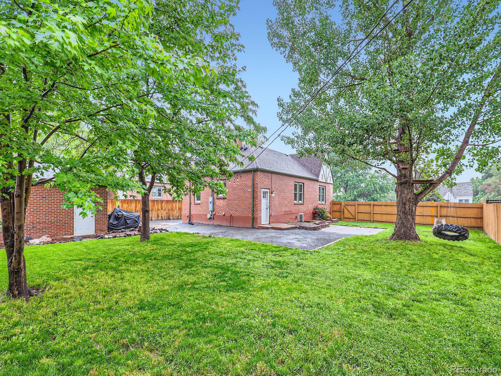 1351 Brentwood Street