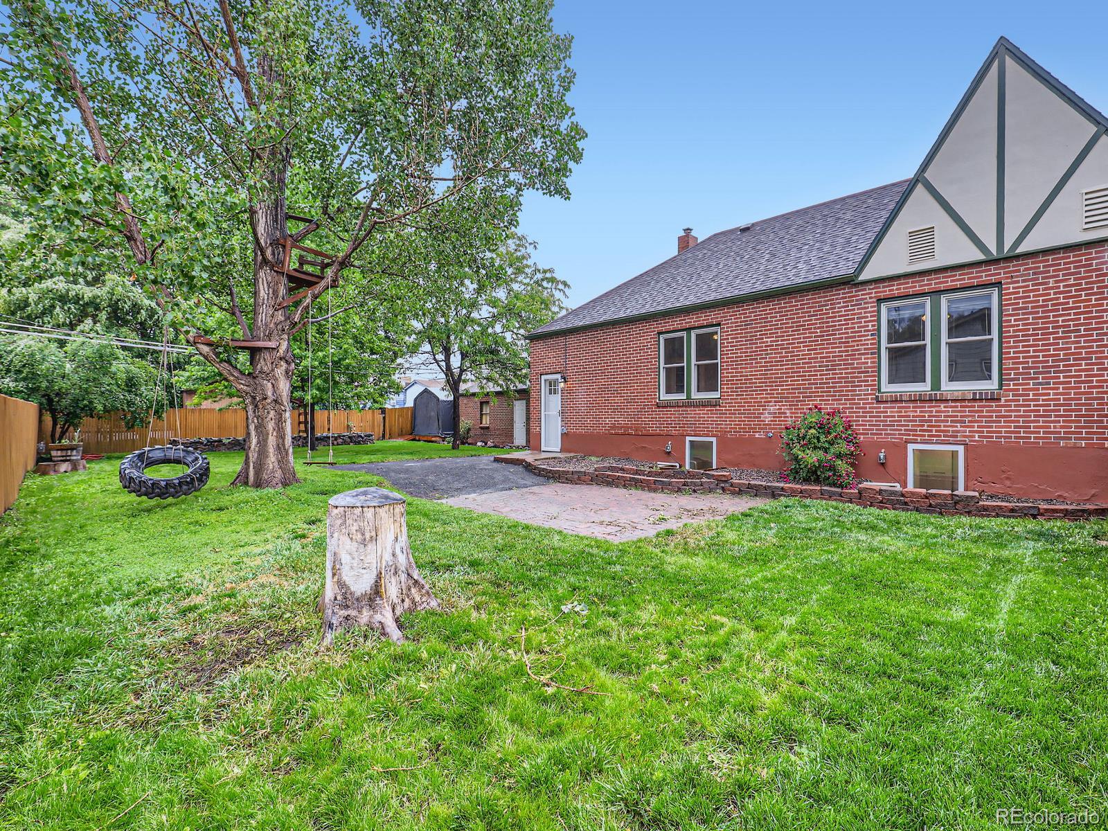 1351 Brentwood Street
