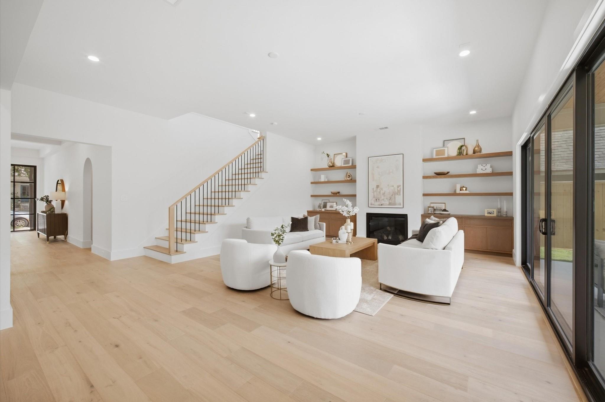 212 E 24th Street