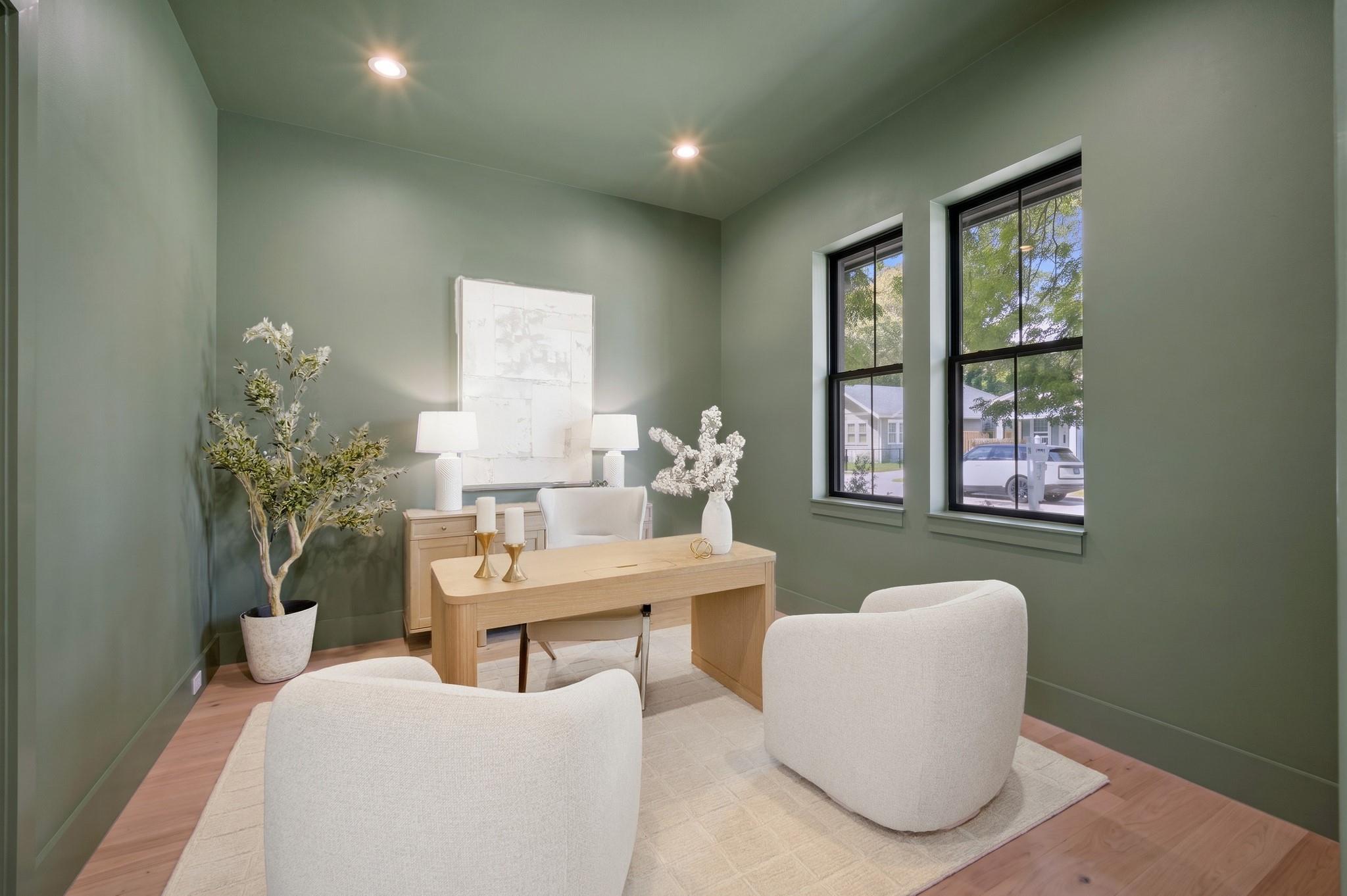 212 E 24th Street
