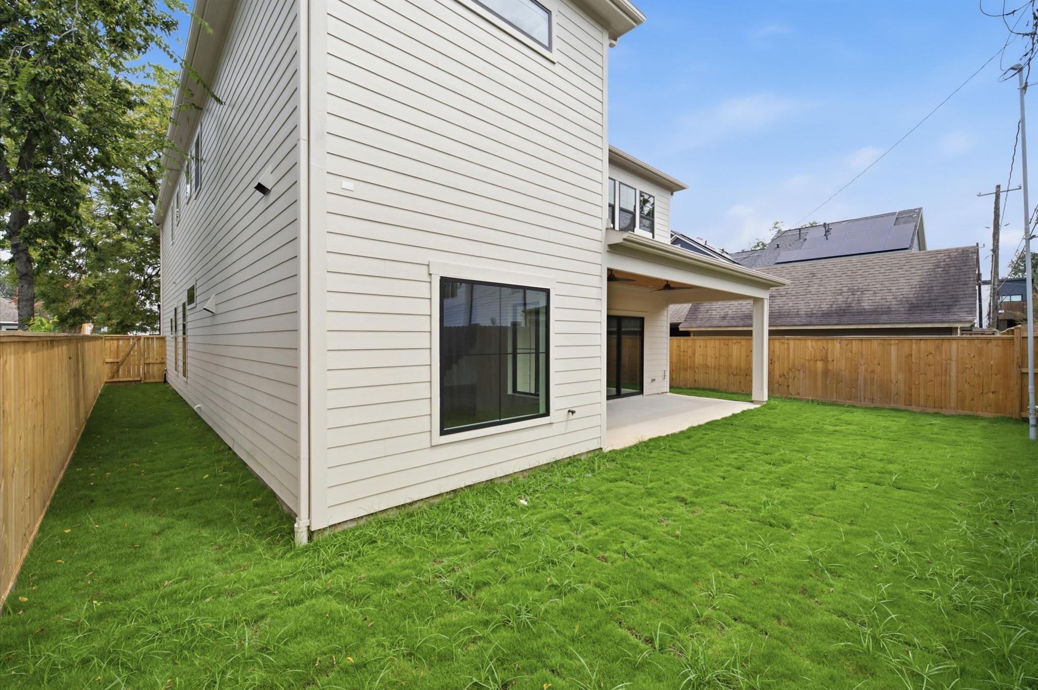 212 E 24th Street