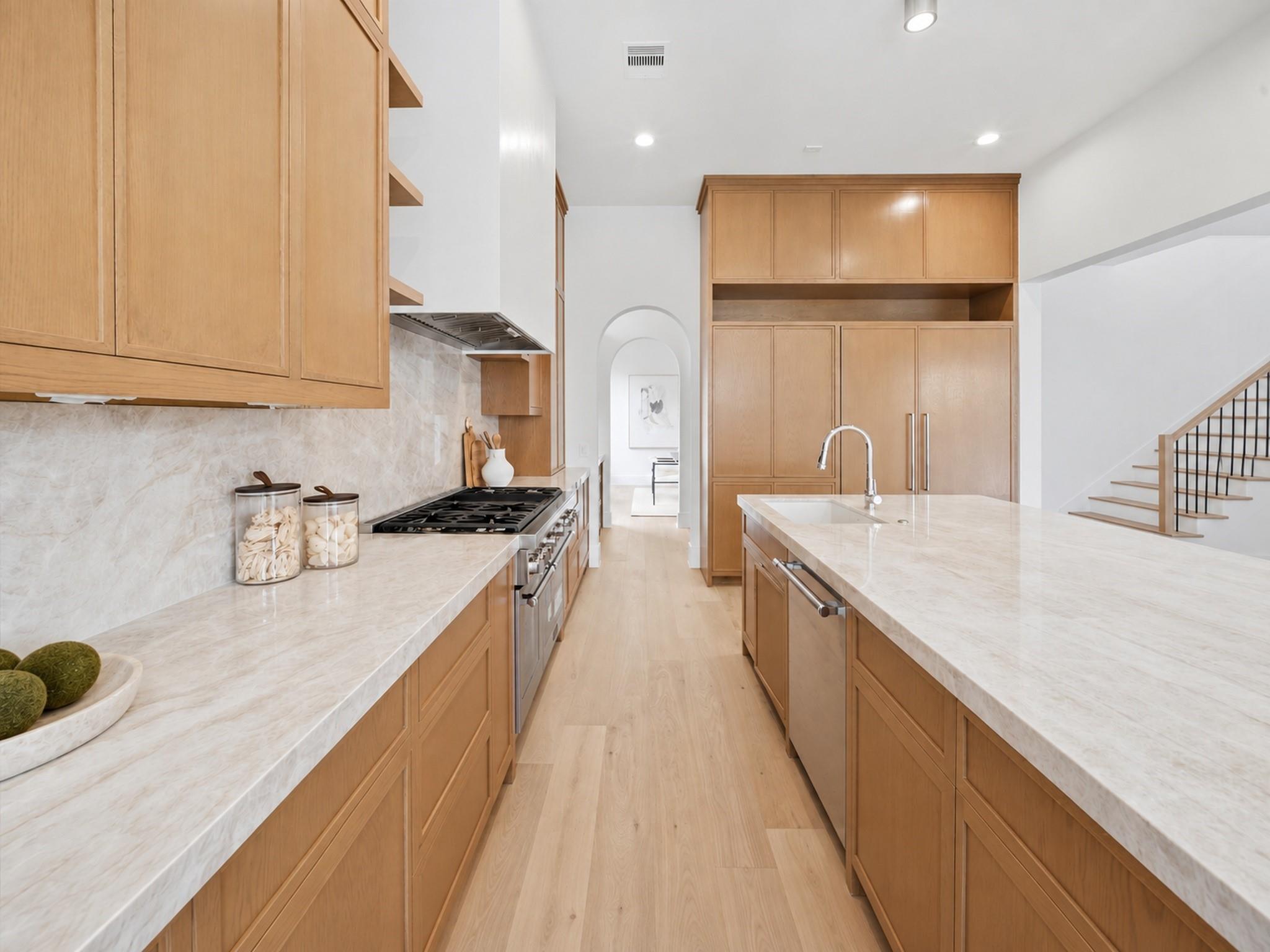 212 E 24th Street