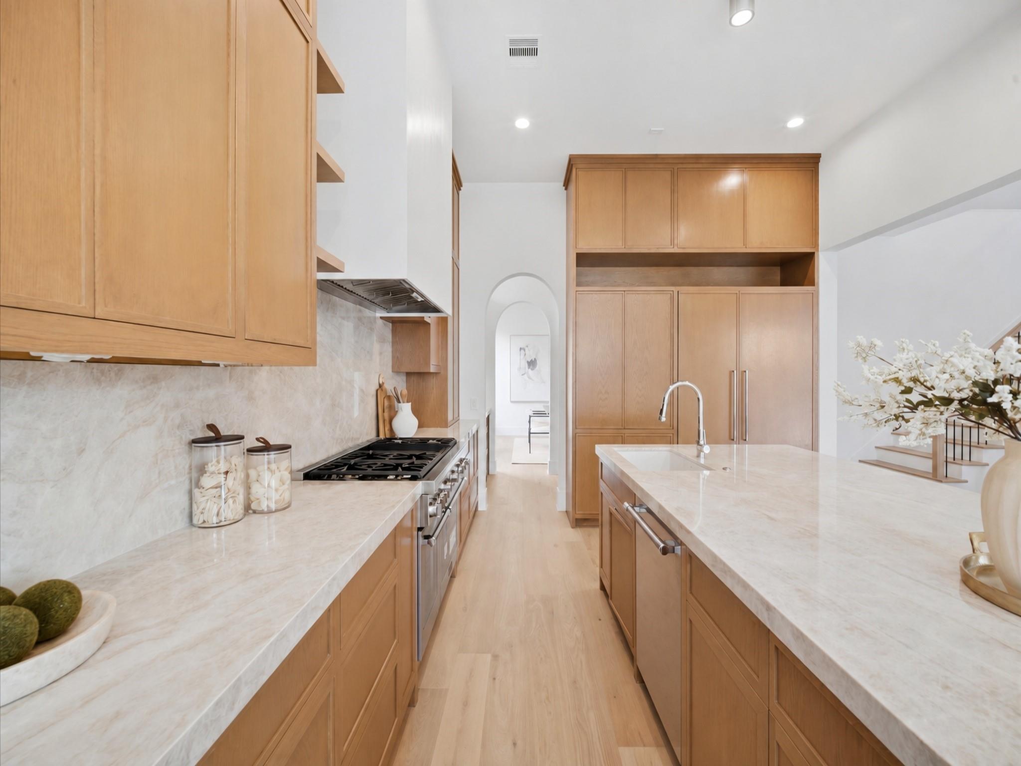212 E 24th Street