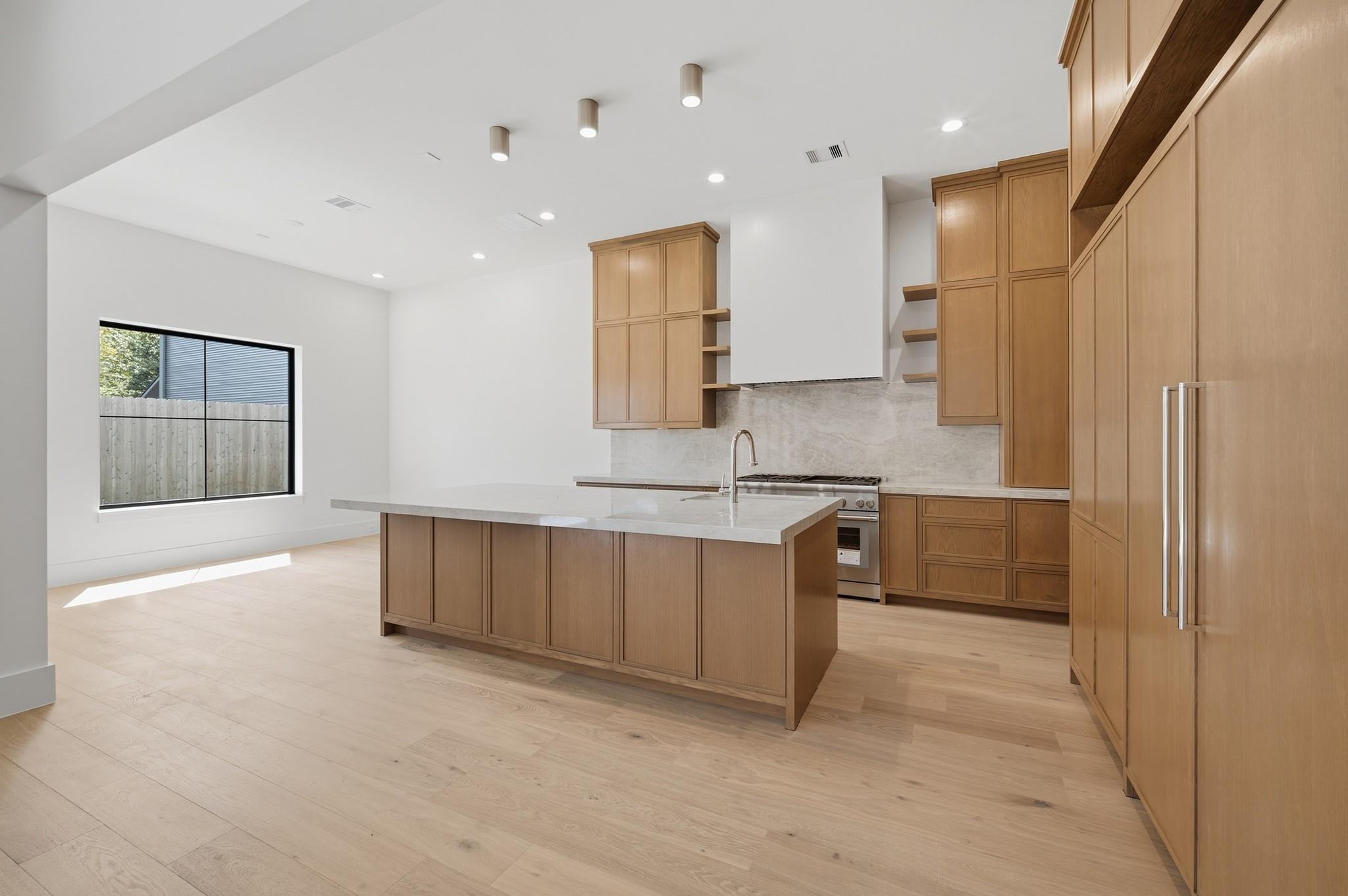 212 E 24th Street
