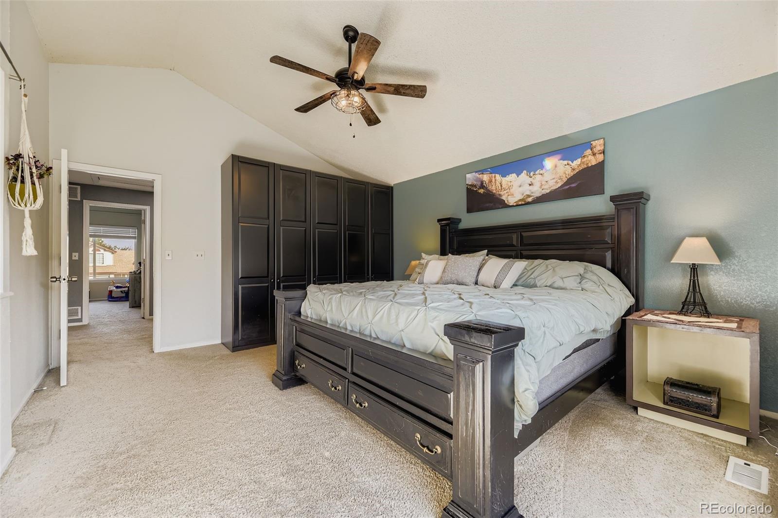 1072 Northampton Court