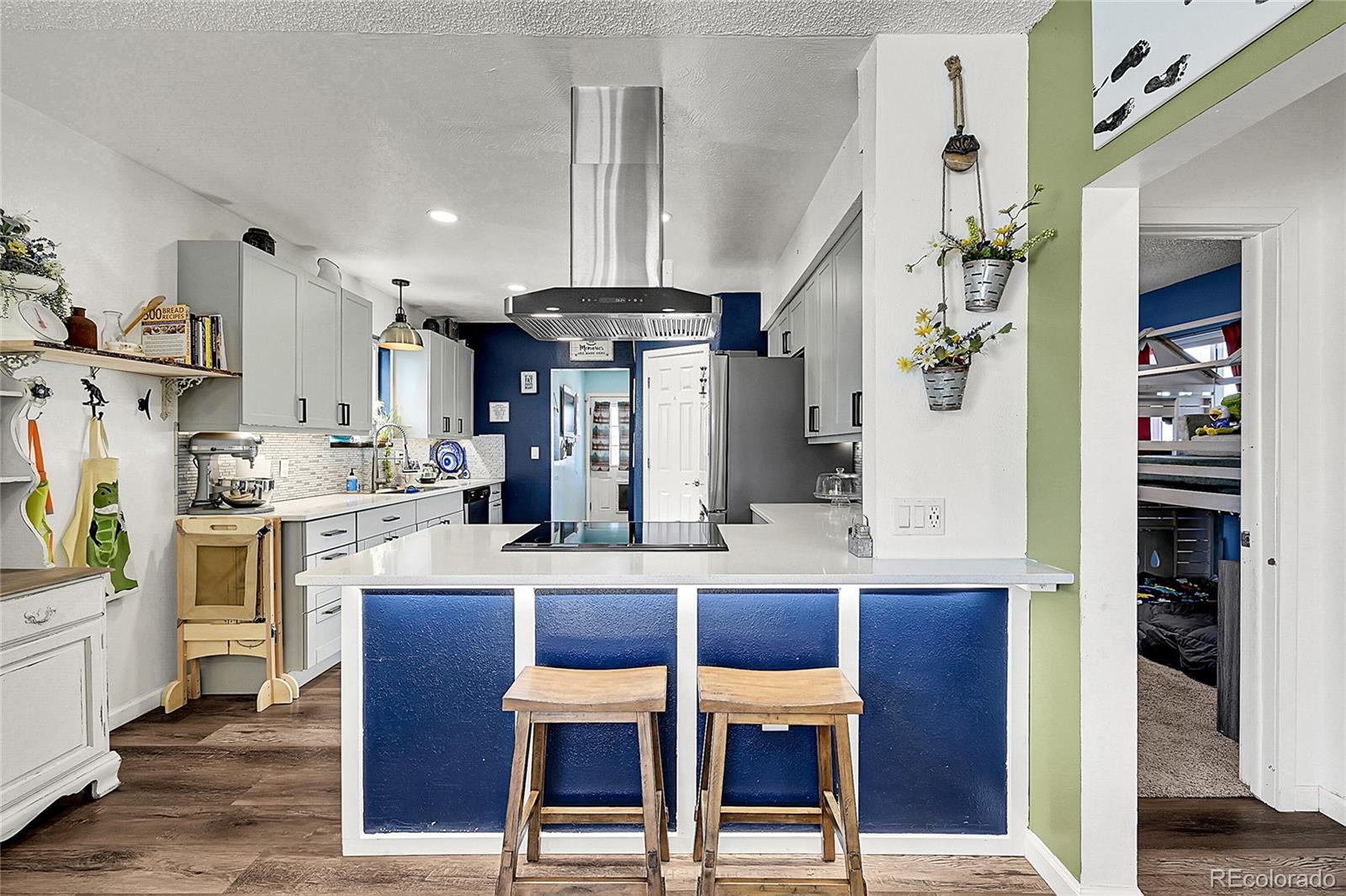 303 S 2nd Avenue
