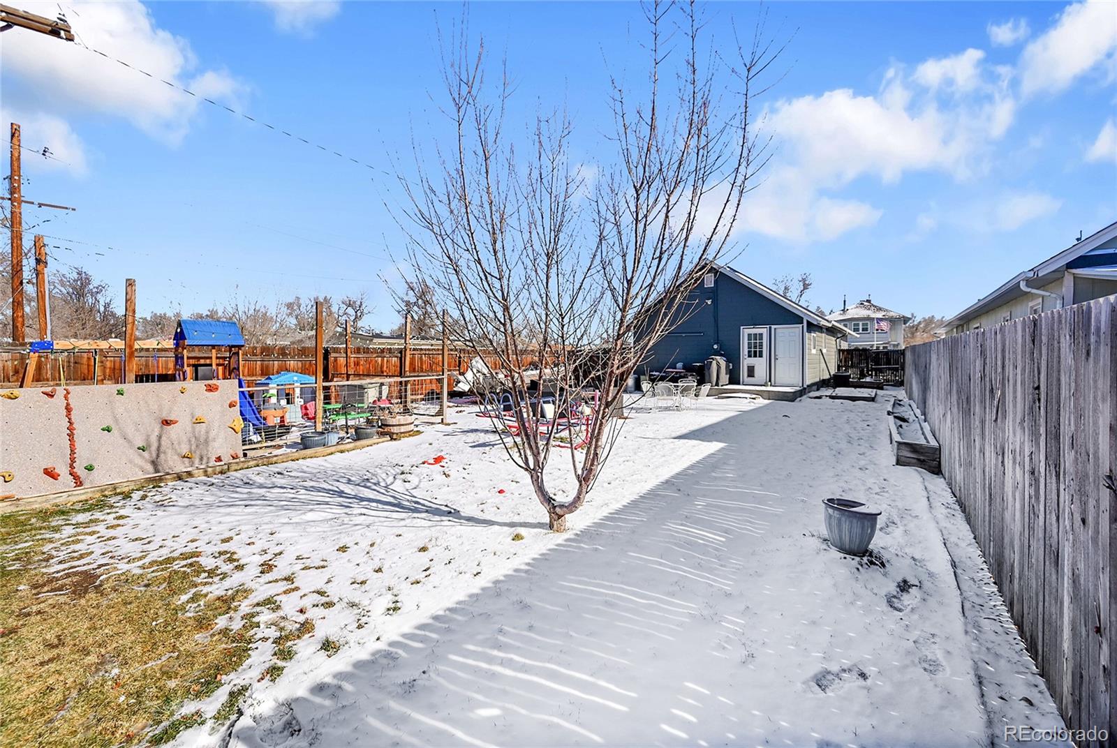 303 S 2nd Avenue